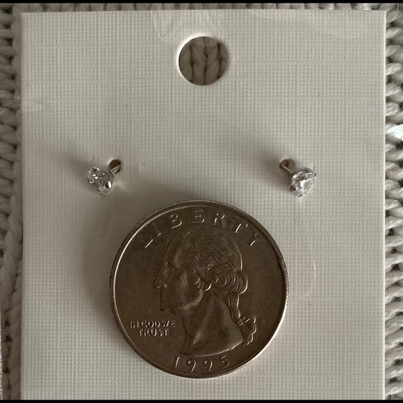 Very small cubic zirconia silver tone earrings. - Picture 5 of 5